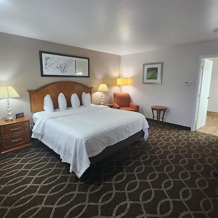Ramada Bayside Inn & Suites إوريكا، هومبولدت، كاليفورنيا المظهر الخارجي الصورة