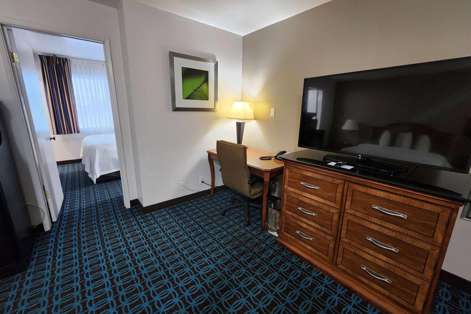 Ramada Bayside Inn & Suites إوريكا، هومبولدت، كاليفورنيا المظهر الخارجي الصورة