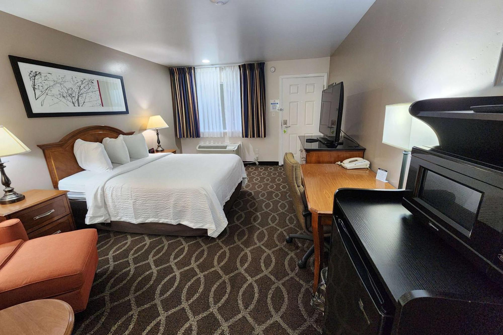 Ramada Bayside Inn & Suites إوريكا، هومبولدت، كاليفورنيا المظهر الخارجي الصورة