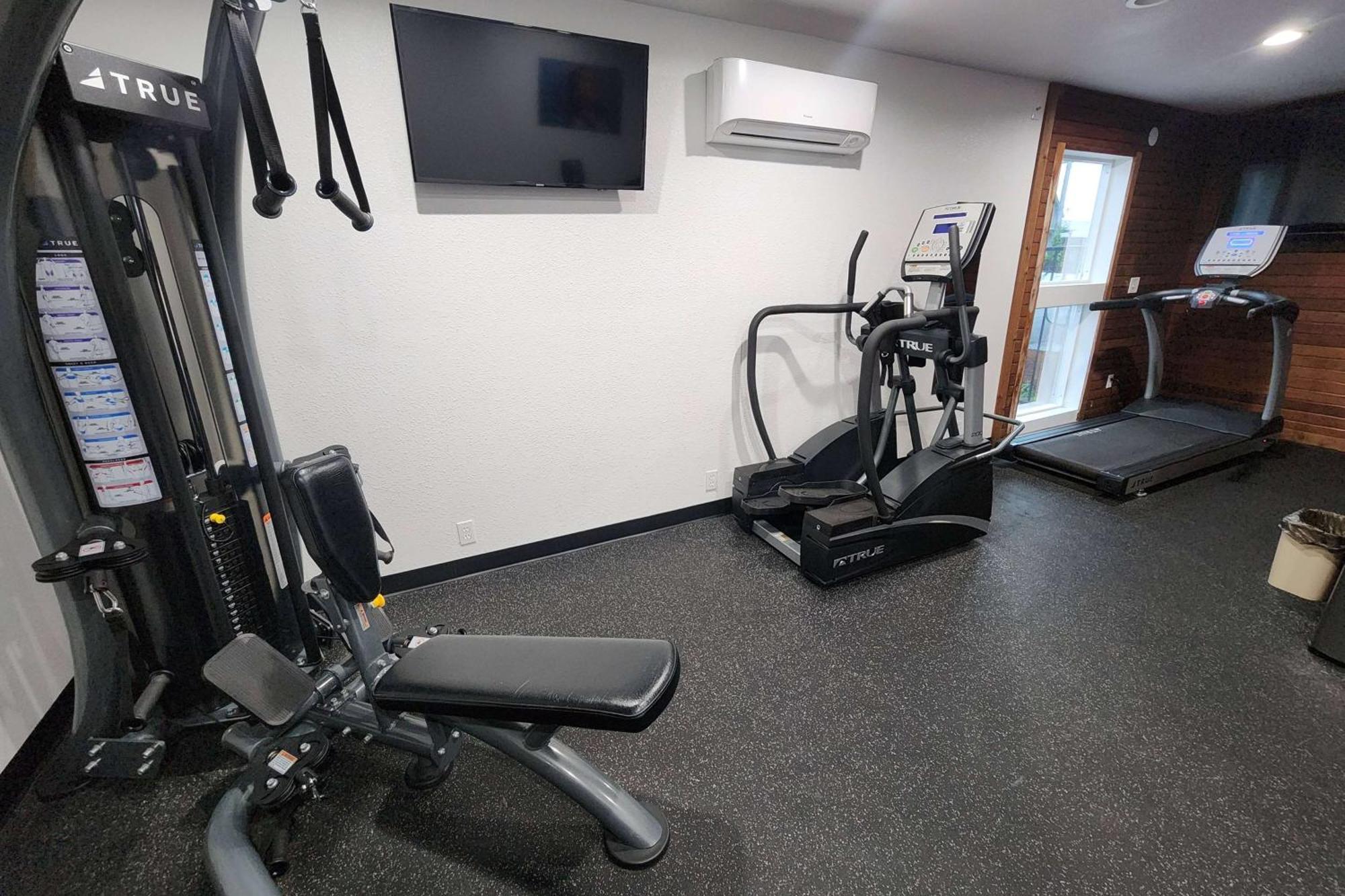 Ramada Bayside Inn & Suites إوريكا، هومبولدت، كاليفورنيا المظهر الخارجي الصورة