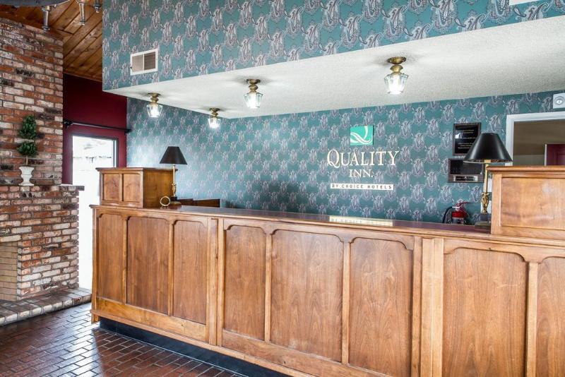 Ramada Bayside Inn & Suites إوريكا، هومبولدت، كاليفورنيا المظهر الخارجي الصورة